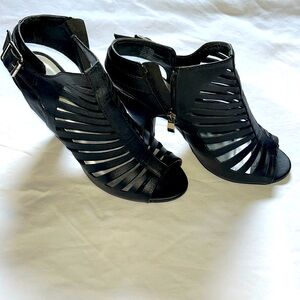 Black leather heel sz 9